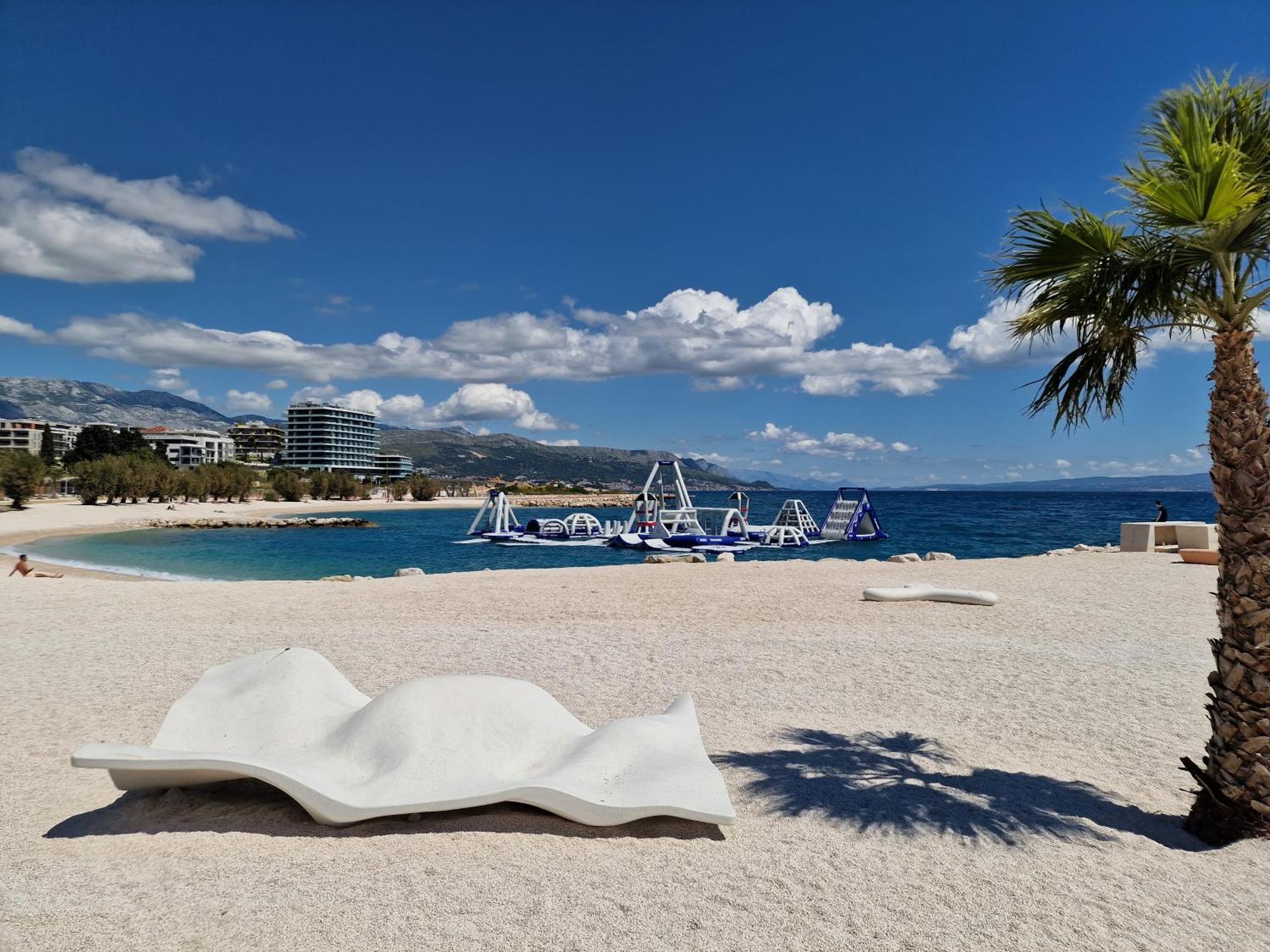 Apartment Zigo Modern Near Split